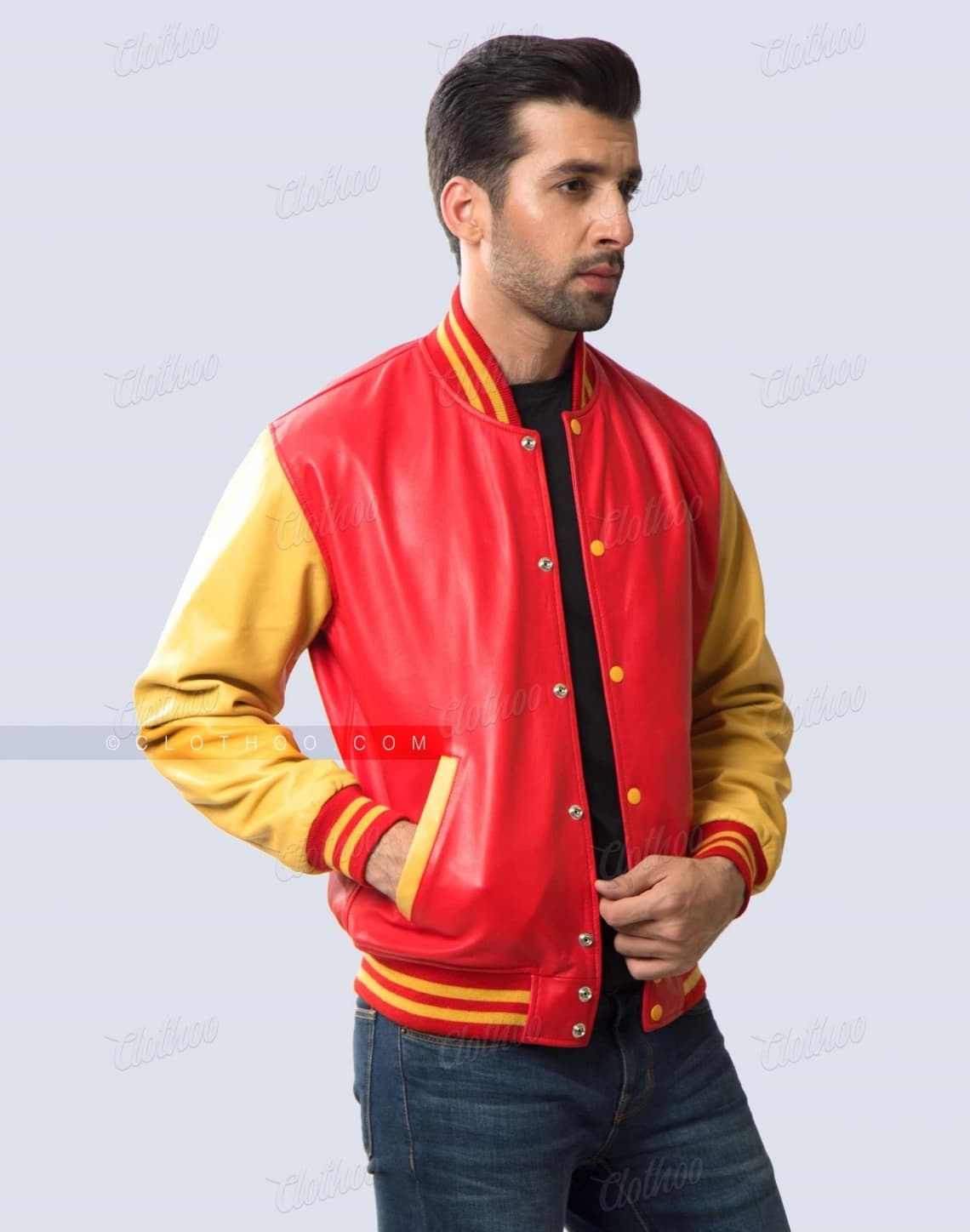 4_High-School-Seniors-Varsity-Jackets-Casual_retina.webp